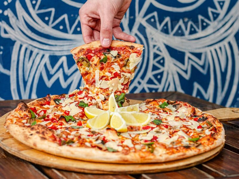 Rebanada de pizza circular